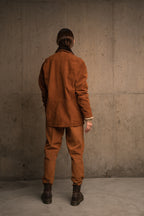 CHAQUETA ELIZABETH CON BOLSILLOS DE FUELLE Y CUELLO DE PIEL DE OVEJA