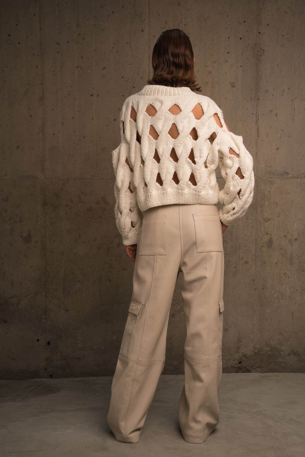 LARA SUPER HOLLOW KNIT SWEATER