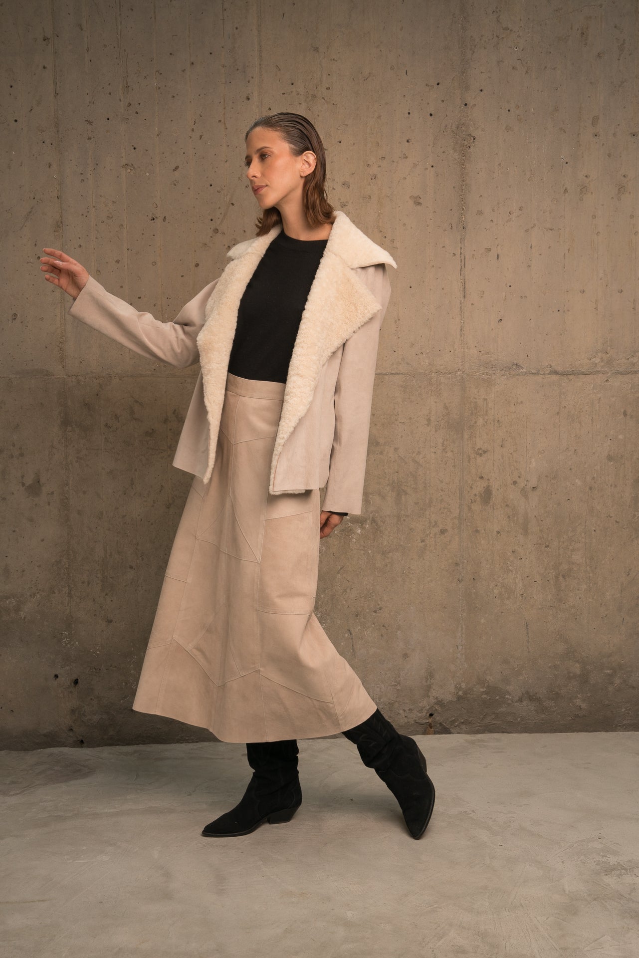 CHAQUETA DE SOLAPA DE PIEL DE OVEJA CON BOLSILLOS MARTHA